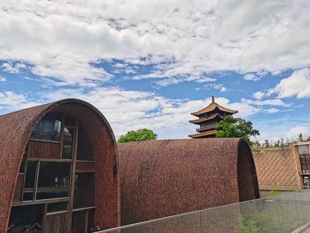 景德鎮陶瓷博物館，觸摸千年窯火與新生
