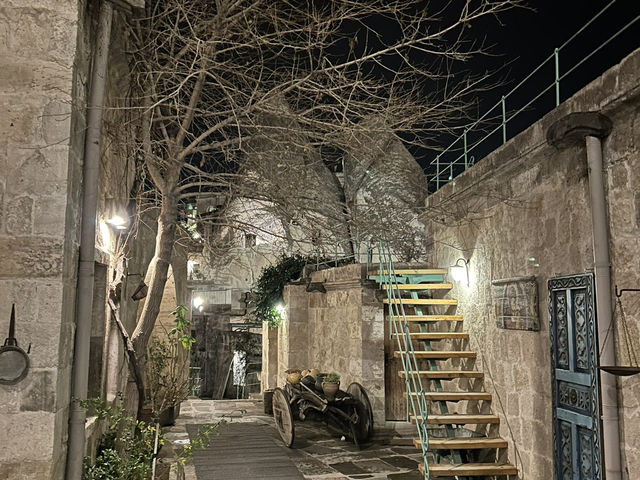 🌙 夜遊卡帕多奇雅｜星空下的童話岩城