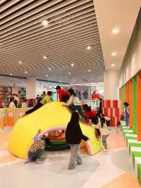 重慶驚現巨型「知識發光體」！這個圖書館讓孩子玩到不想走！