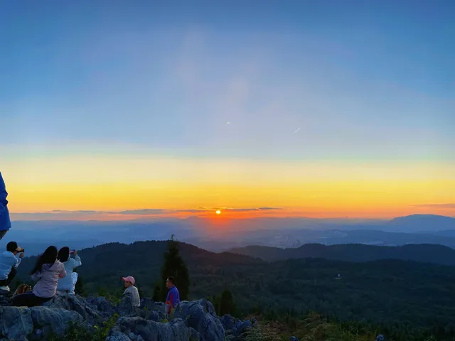 【昆明小眾秘境｜貓貓箐小黑龍觀景台】