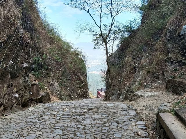 秋日步行路線推薦梅關古道