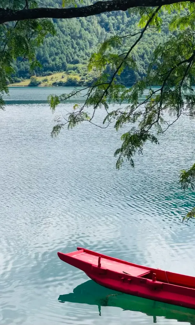 邂逅里格半島，把我們的親子回憶泡在湖光裡