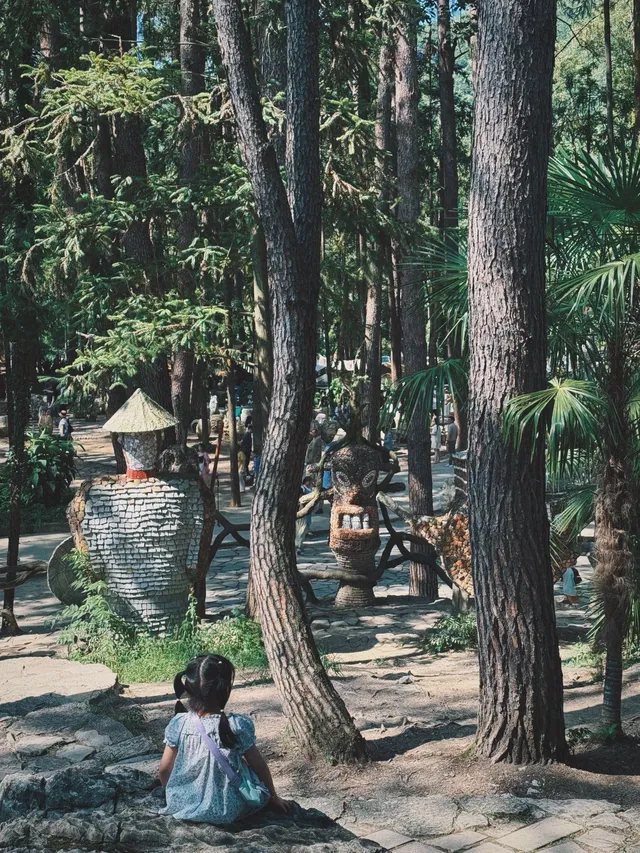 超好拍！花溪夜郎谷，神秘的石頭王國