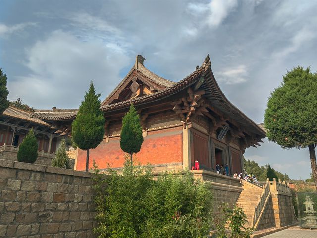山西長子翠雲山法興寺 山西長子翠雲山法興寺