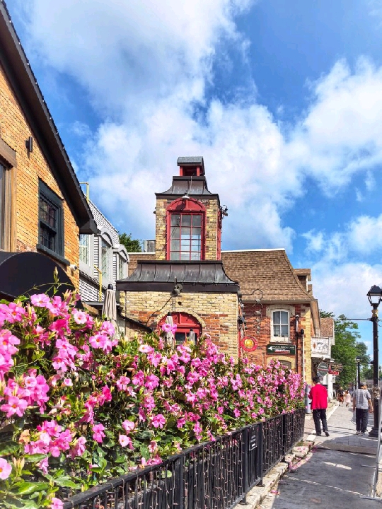 Unionville, a time travel filled with romance and nostalgia