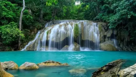 น้ำตกเทปส์กูร์: สำรวจความงามของธรรมชาติ — traveler post in โบล