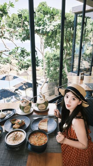 Koh Samui | I flew to Thailand specifically for this cliffside hotel.