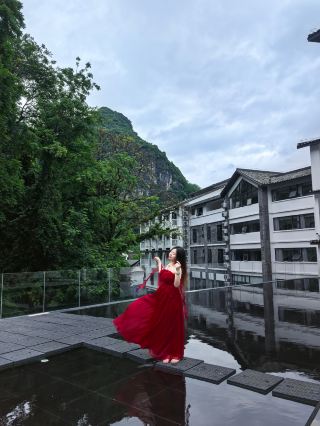 I stayed at the most beautiful hotel in Yangshuo, Guilin!!!