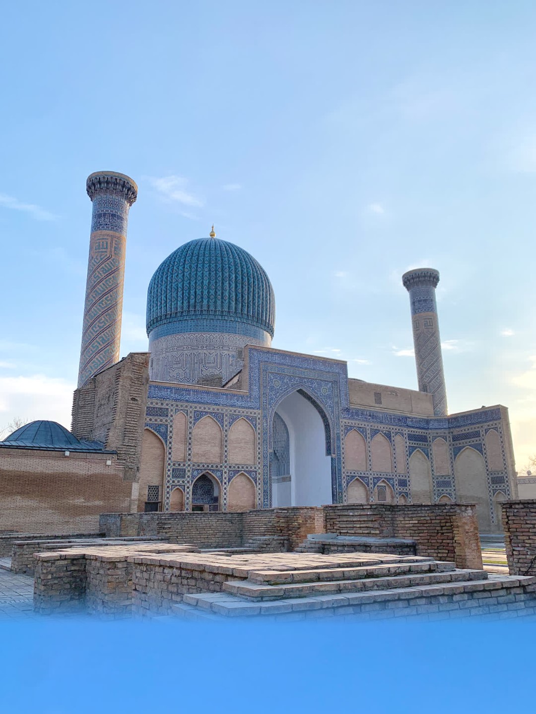 Câu chuyện bí ẩn về Samarkand, một thành phố cổ kính với lịch sử ngàn năm, điểm đến không thể bỏ qua đối với các quốc gia được miễn visa.