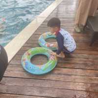 一年四季室內泳池🏊🏼‍♀️室外泳池就在這裏🏊🏻‍♂️