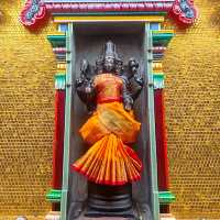 พิกัดขอพร ความรัก  พระแม่อุมาเทวี (วัดแขกสีลม)
