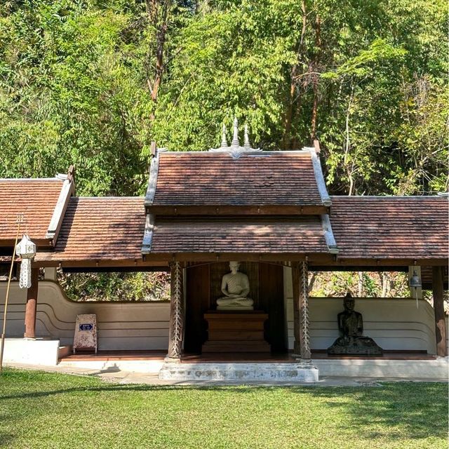 วัดผาลาด วัดลับๆ บนดอยสุเทพ ที่ไม่ควรพลาด