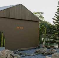 Behind The Mountain Camping & Café-LAKE VILLA