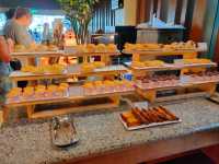 🥪 Savory Breakfast Buffet at Shangri-la 