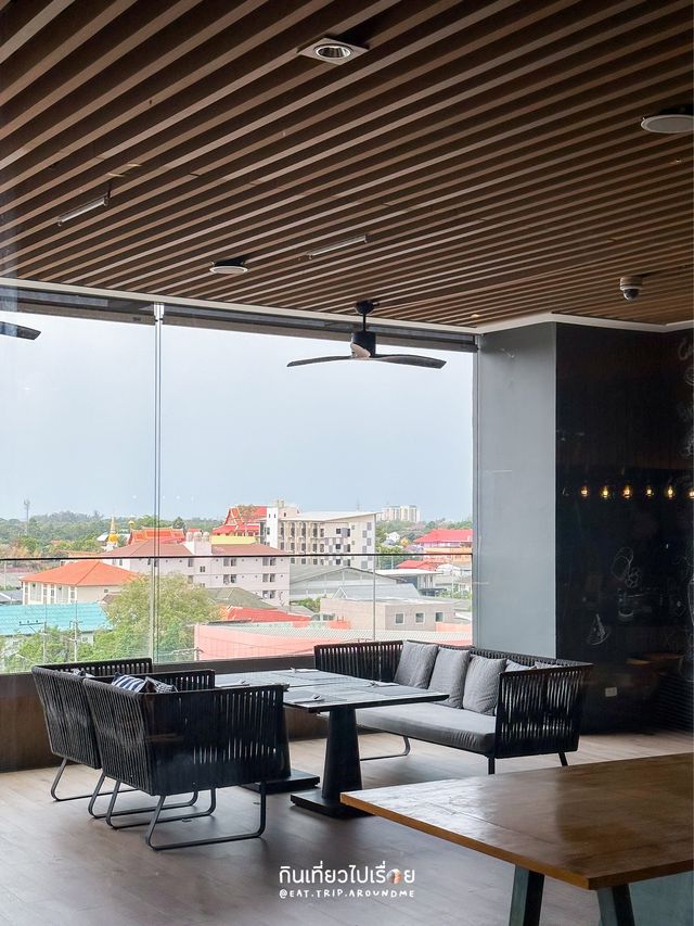 Holiday Inn ครบครันยืนหนึ่งในตัวเมืองระยอง