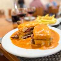 《🇵🇹葡萄牙旅行》波圖名物Francesinha🥪