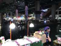 Floating Market in the mall - Icon Siam 🛕