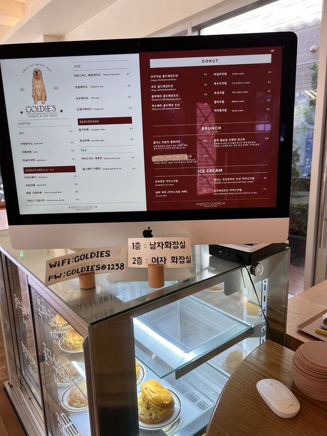 韓国【水原】最近オープンしたインテリアが素敵なドーナツ屋さん🍩