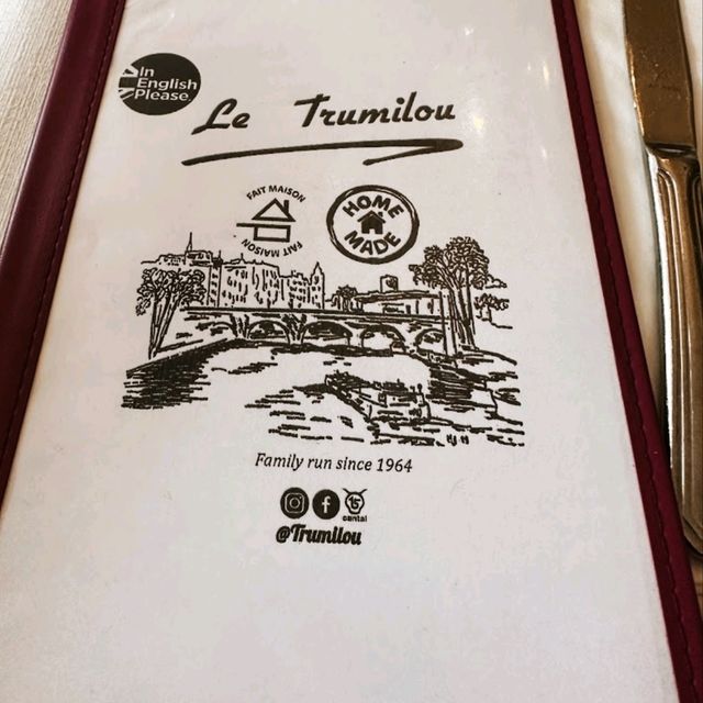 LOVELY NIGHT AT LE TRUMILOU.