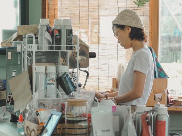LouCafé คาเฟ่ minimal Style ที่ชื่อว่า Lou 