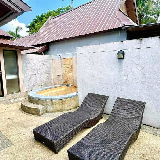 ที่พักสุดโรแมนติค บนหาดไร่เลย์