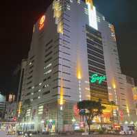 鄰近台中多家五星酒店的～廣三SOGO百貨公司～