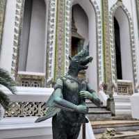 เข้าวัดพระแก้วแบบนักท่องเที่ยว