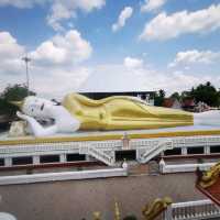 กราบหลวงพ่อท่านคล้าย(วาจาสิทธิ์)​วัดธาตุน้อย