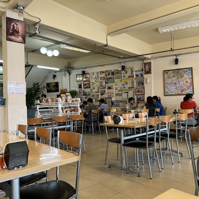 หง่อนหลำ ร้านอาหารเวียดนาม อร่อยจนต้องรีวิว