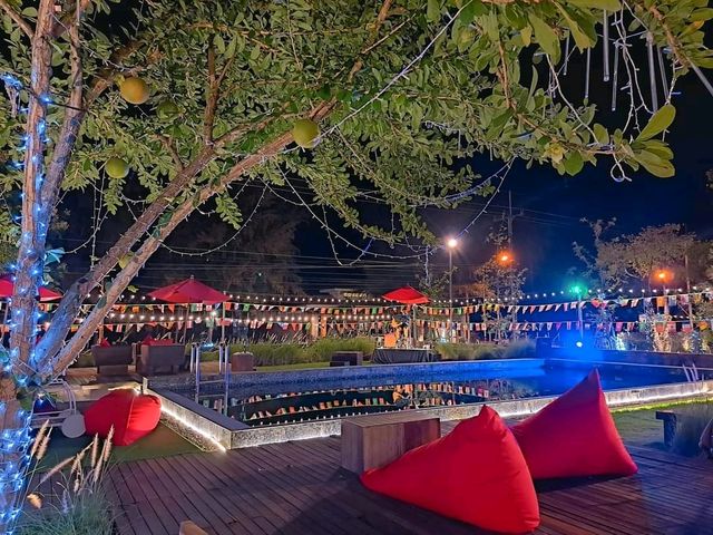 #ที่พักวิวสุดปัง ติดทะเลคลองวาฬ  Lipda Resort 