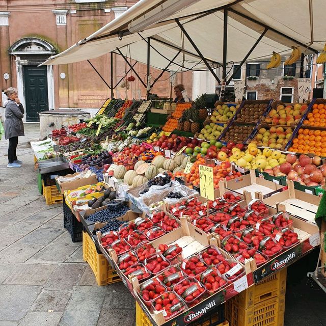 Lake Como - an idyllic and rustic getaway