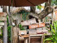 คาเฟ่บางแสน สไตล์ชาวเกาะ พาน้องหมาไปได้