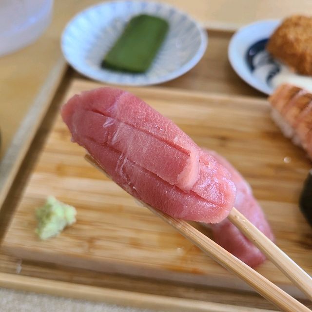 제주 연동 맛집)오키니 - 두툼한 사이즈의 초밥이 일품인 곳. 제주시내 가성비 초밥집