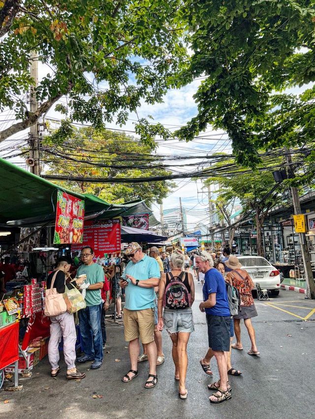 《曼谷JJ Market翟道翟市場》