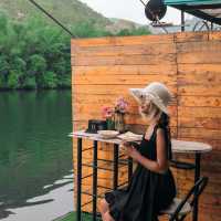 ริเวอร์แจ่มจันทร์ | นอนบ้านริมน้ำที่กาญจนบุรี