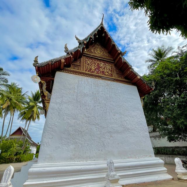 Sacred Serenity: Wat's Historic Harmony