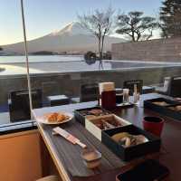 富士山美景&美食&泡湯一次擁有高端享受🗻