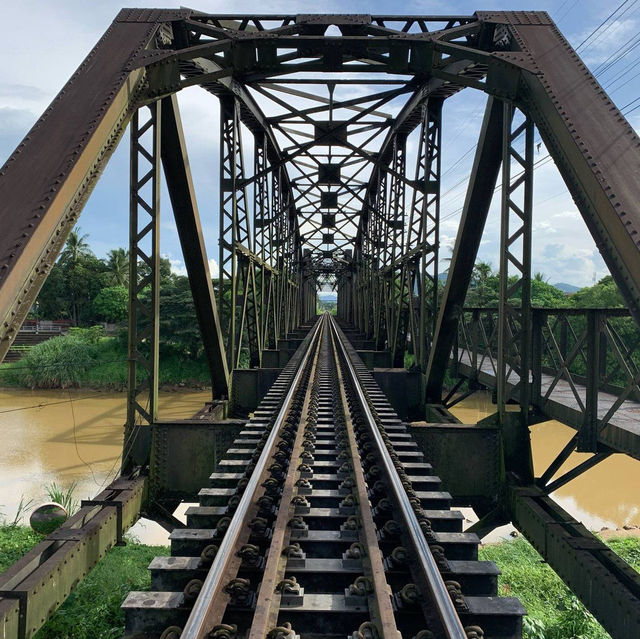 สะพานรถไฟสายประวัติศาสตร์แม่น้ำหลังสวน