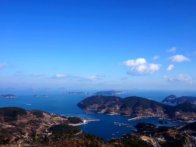 짙은 푸른색의 바다🛳통영에서 배타고 한시간 '욕지도'
