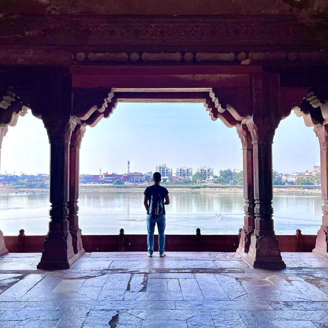 😍 Visiting the majestic Agra Red Fort ♥️