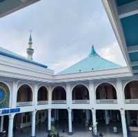 Surabaya's Spiritual Jewel: Al-Akbar Mosque