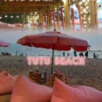 คาเฟ่สุดคิวท์ ริมชายหาด