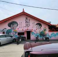 Titi kong visit