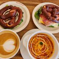 【明洞cafe】明洞でプレッツェル食べるならBREADYPOST!