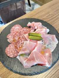 【IL BACARO ALMA】イタリアの美術館に来たような雰囲気