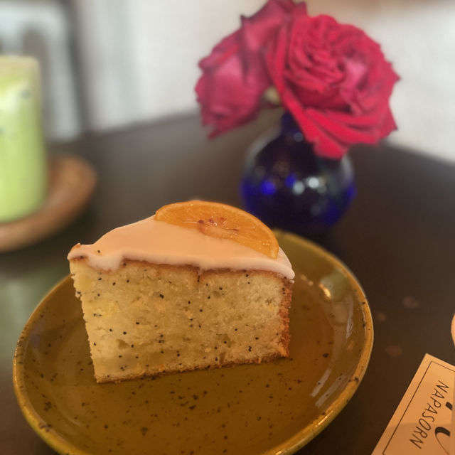 Flora cafe in the Flower Market BKK