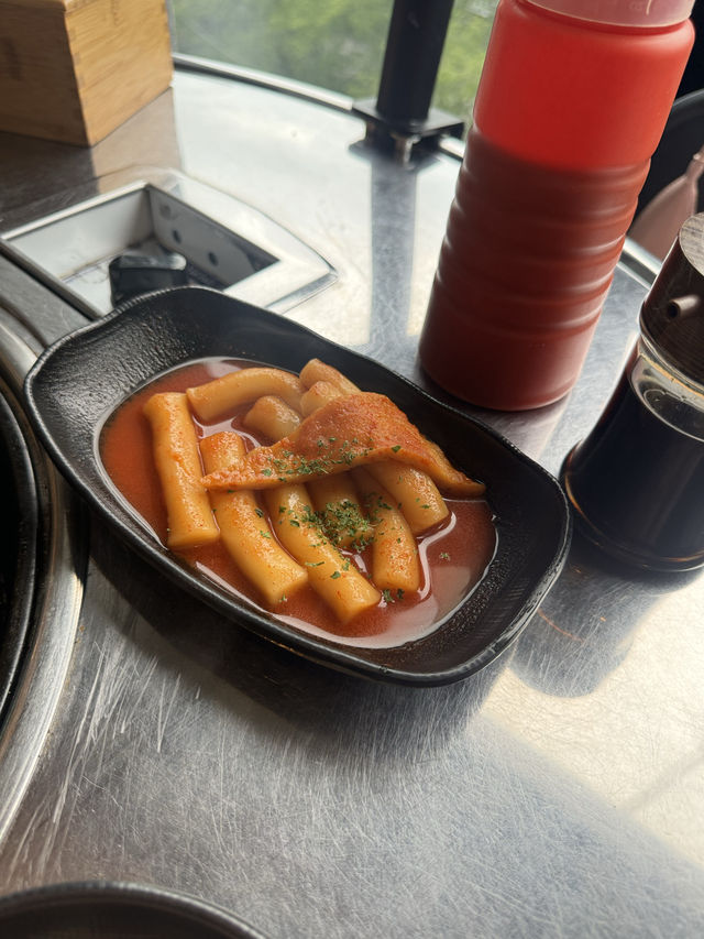 수성못 뷰를 감상하며 조개구이를 먹을 수 있는 씨다씨! 