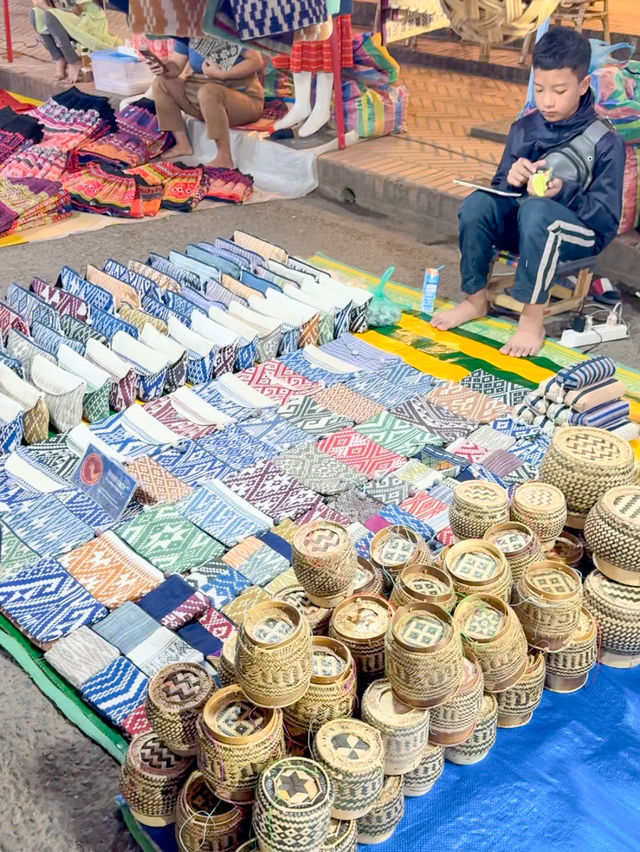 【🇱🇦ラオス】ルアンパバーンの夜はナイトマーケットに行けば間違いなし❣️