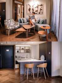 Staycation@Public House โรงแรม Vibes ดีใจกลางกรุง