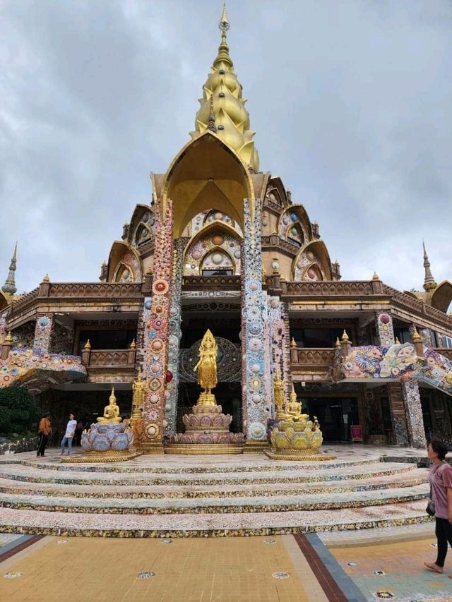 วัดผาซ่อนแก้ว